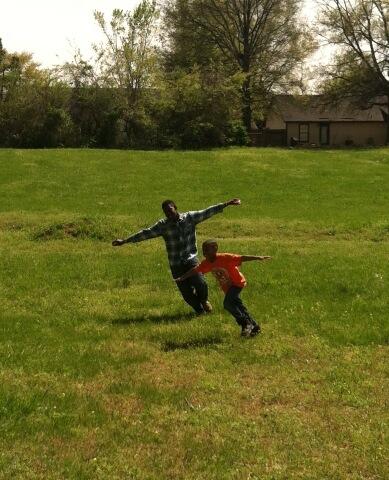HopeSullElem's tweet photo. Chargers young and old enjoying fun in the sun at Exercise Egg Hunt. #weloveourmentors http://t.co/GaA2Efc3jd