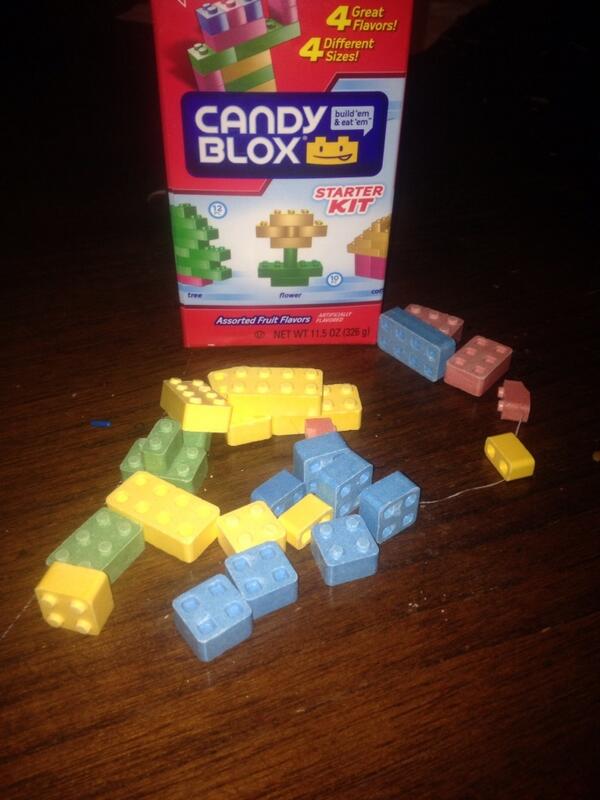 DrJenGunter's tweet photo. Cool idea for candy, too bad it tastes gross #legocandy http://t.co/PlWVWNYOs4