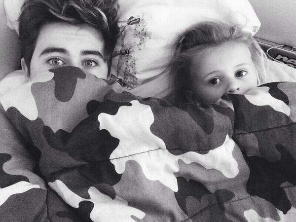 Nash_Magcon02's tweet photo. Cuddle sesh http://t.co/6DjdXs2XVY