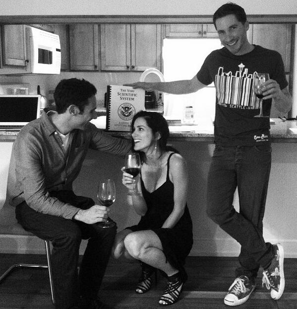spampistefania's tweet photo. Rehearsals and wine #theveryscientificsystem #Actress #tangoscene http://t.co/VH0PcsLqaT