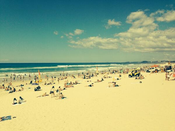 FlowersQLD's tweet image. Also June 19-20! #commference @TysonCottrill: It seems Surfers Paradise beach is the place to be this Good Friday!