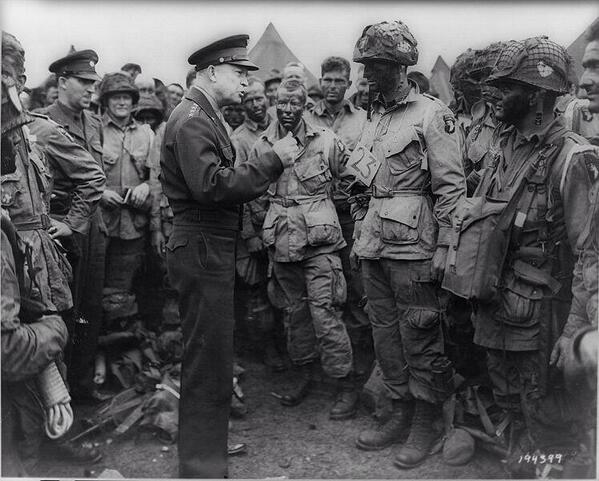 Sgt_Cuadros's tweet photo. #tbt with General Eisenhower http://t.co/Nf3Xu8MS8v