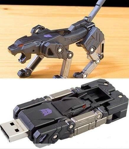 WonderfulEngr's tweet photo. Who wants this USB? http://t.co/d0kkGiIeze