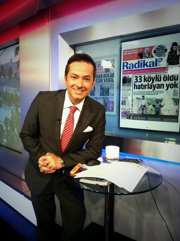 degirmencirfan's tweet photo. "Öyle güzel gülmelisin ki insanlar seni ağlatmaya utanmalı" diyordu Gabriel Garcia...Gülümseyerek devam ediyoruz. http://t.co/rRz9EpnkzN