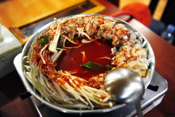 caasar's tweet image. [중구 신창동] 점점 매콤해지지만 깔끔한 맛의 수중전골 "바다집"
daewg.blog.me/120211658296