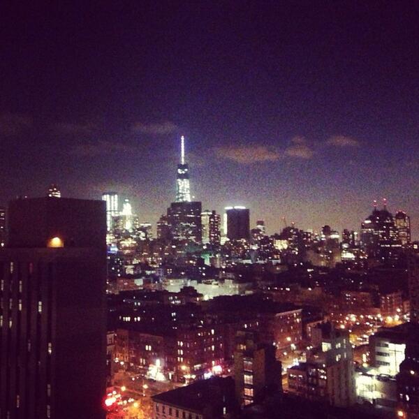 Elizabeth_Ai's tweet photo. Looking good, NYC. @TribecaFilmFest http://t.co/6btcUsUIMX