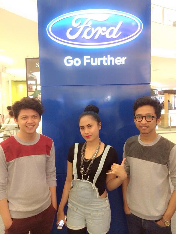 potenzio's tweet photo. @ResyaHarbie @sarahdns &amp; @AndikaDeva http://t.co/eGHiZnfncr