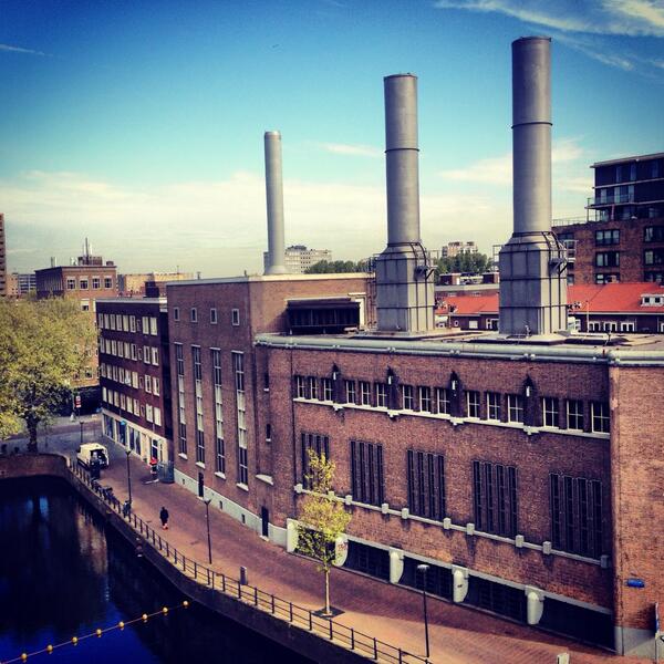 ZigZagCity's tweet photo. Ontzettend blij met ons #festival kantoor in het #Laurenskwartier. Vlakbij de #ZigZagCity-route, middenin de stad! http://t.co/9FEFNt7Ry6