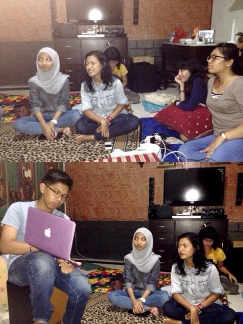 JLPTeam's tweet photo. Saat ini sedang berlangsung meeting #JLPAmbassador2014 dengan #JLPTeam :D @justloveplain http://t.co/NQ9DGidCts