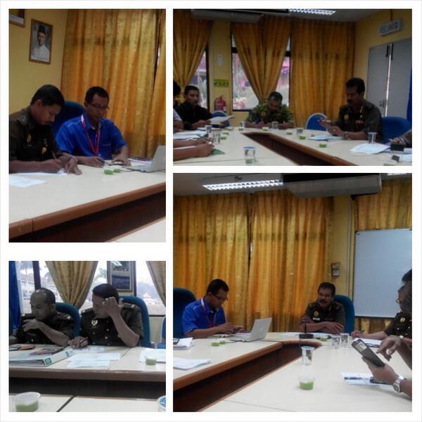 relamalaysia's tweet photo. Msyt Mjls Plncrn Briged RELASIS Politeknik Msia Pgkt Kbgsn #PLRWS @Zahid_Hamidi @AliHamsa55 @KP_RELA @KDNPUTRAJAYA http://t.co/ZApvSZi4wZ