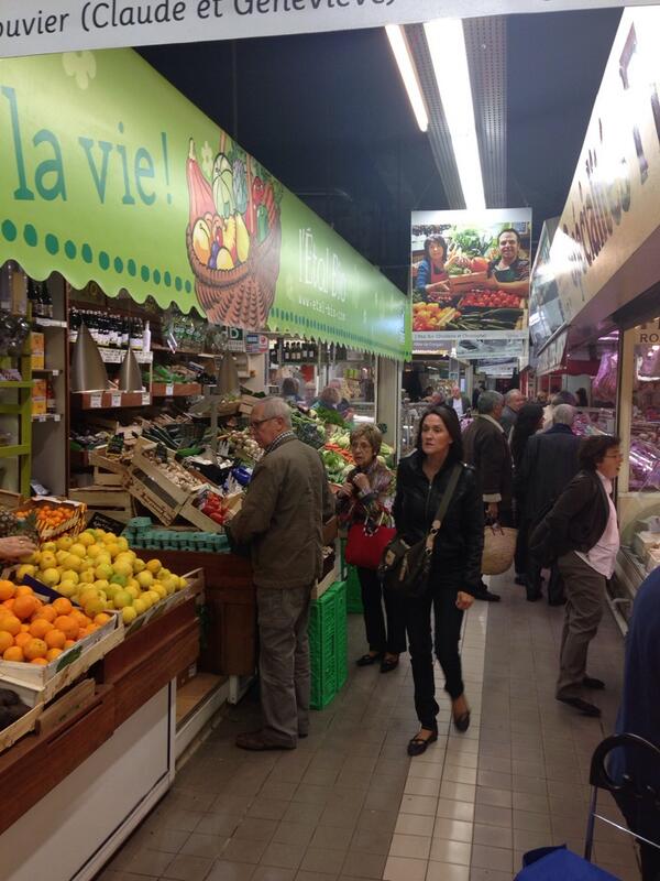 <a href="/HallesdeNimes/">Les Halles de Nîmes</a>