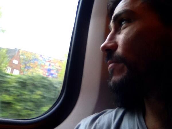 LondonFu's tweet photo. On the train again...
#OlCountry http://t.co/2FUHxxIWRS