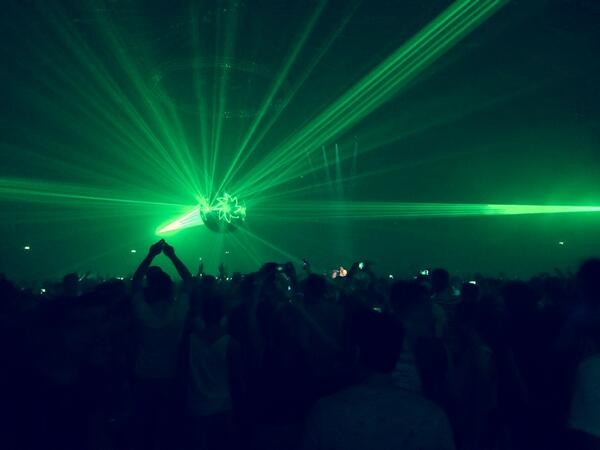 Rutger_O_'s tweet photo. Fijn feestje gehad @awakenings ,nu bijna weer thuis. Zo snel 3 uurtjes slaap pakken en weer door!(: http://t.co/3Vgt5ARJLp
