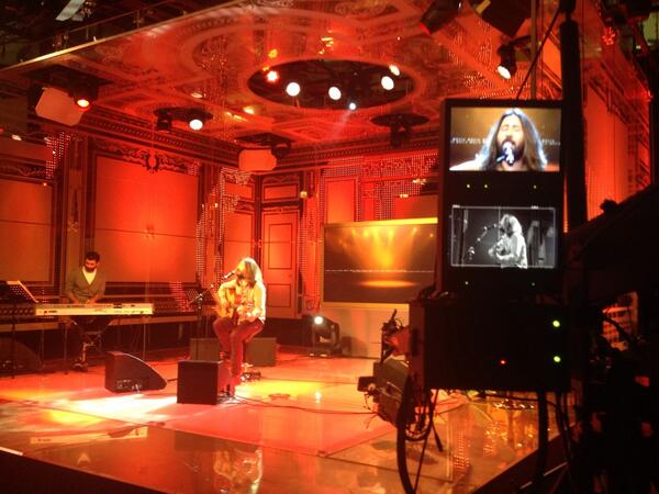 Yarın 21'de #aşklambaç 'ın ilk tv programı ve ilk canlı performansıyla Gökhan Çınar'ın konuğu <a href="/Efla_tun/">Eflatun Official</a> .
<a href="/KralPopTV/">Kral Pop TV</a>