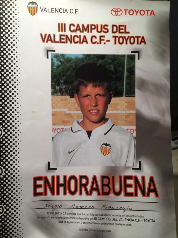 MarioMilan21's tweet photo. Gran jugador millor persona😂😂😂😂 @SergioMeliquero  @2eloy2 @marioesbri @albertito1818 @Rufo89 @checa_10 @Albavilaltaa http://t.co/kwae5VL3pd