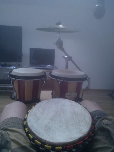 NickGiulio's tweet photo. The best drum kit!!! #DrumLife #FamilyLife http://t.co/iYtzozp5qq
