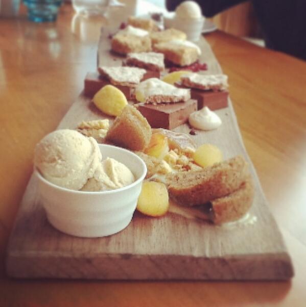 57Sarcoa's tweet image. Celebrating with a delicious Dessert Board at Sarcoa #Sarcoa