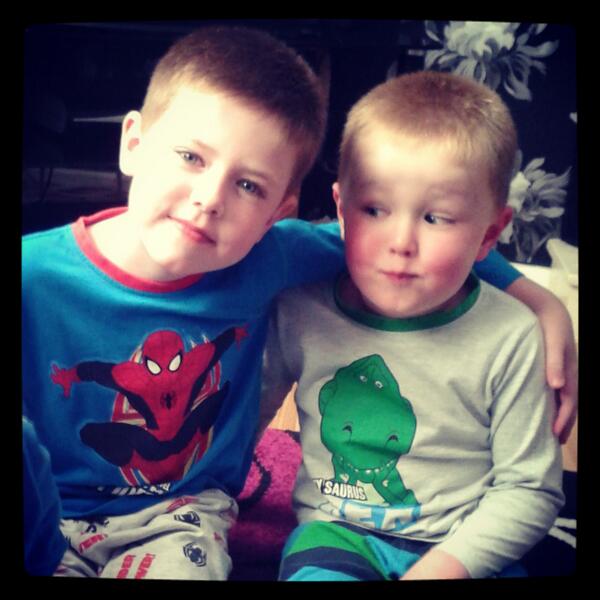 EmB001's tweet image. 