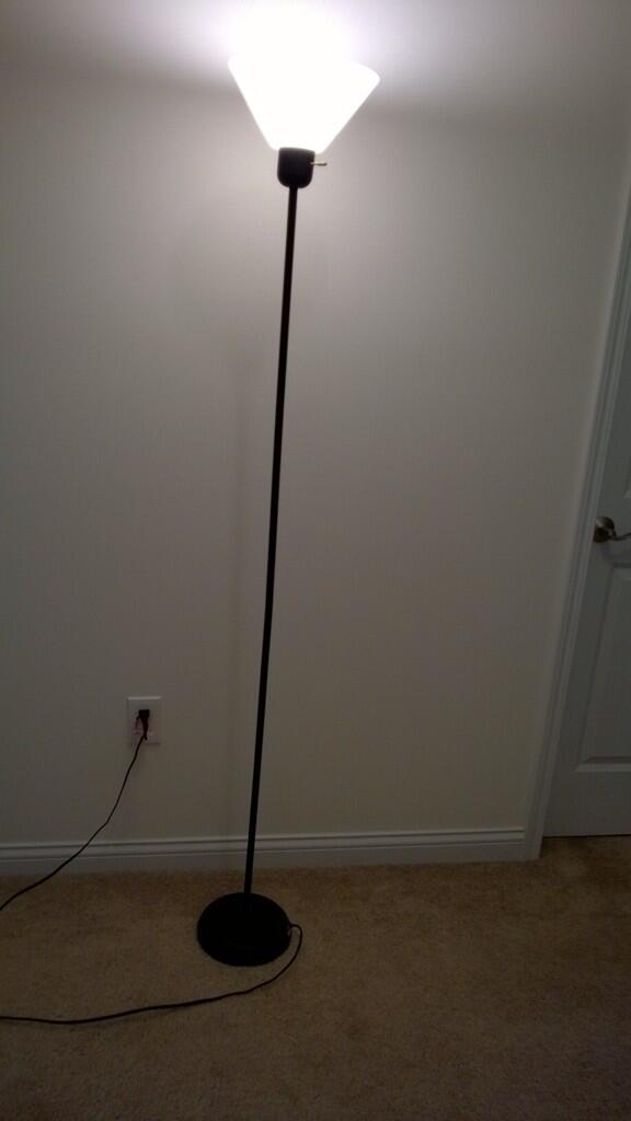 KarmaStore's tweet image. Floor lamp $15