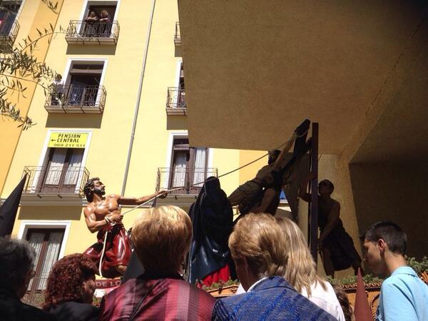 iCofrade Cuenca (@icofradecuenca) on Twitter photo #laExaltacion da fin a su camino mientras deja paso a la <a href="/AgoniaCuenca/">Agonia Cuenca</a> acompañados de <a href="/BandaJdC/">Banda de la JdC</a> camino #ElSalvador #laExaltacion da fin a su camino mientras deja paso a la <a href="/AgoniaCuenca/">Agonia Cuenca</a> acompañados de <a href="/BandaJdC/">Banda de la JdC</a> camino #ElSalvador