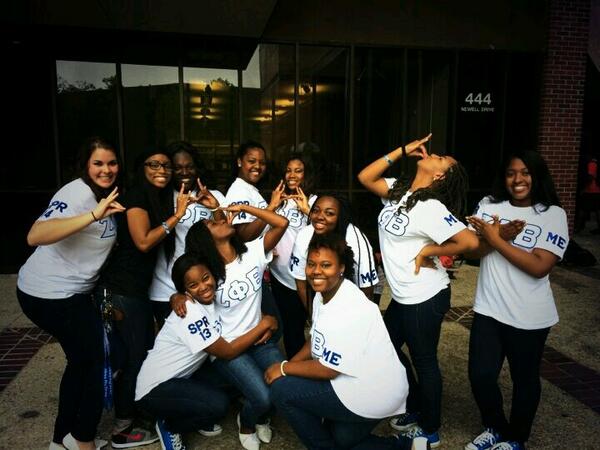 CallMeJadore's tweet image. #SetFriday @UFZETAS
