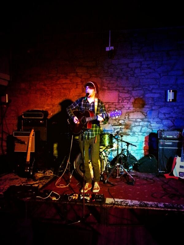 A cheeky set from the <a href="/IndigoFool/">Indigo Fool</a> at Green Rooms. <a href="/HeartOtheRun/">Heart o' the Run</a> next. Come play, Perth! #seansayshi #GoFolkYourself