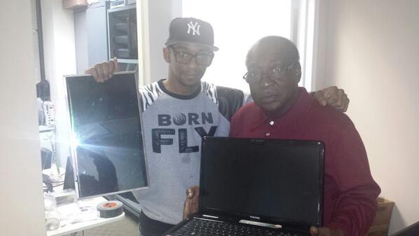 TechwayNY's tweet image. Another satisfied customer...fix his cracked screen