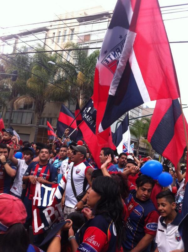 "Va a volver, va a volver; el Atlante va a volver" (Vía <a href="/abiflack/">abiflack</a>)