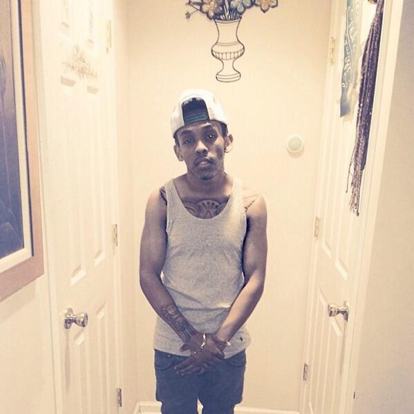 prodigy_pdg1's tweet photo. Turn Up!! http://t.co/6ZIpxFPgrV