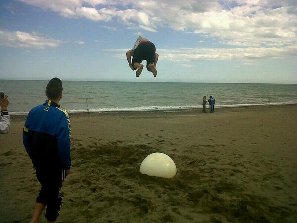 sergioelpijito's tweet photo. Doble alante en bolla http://t.co/C4h4WE8JnS