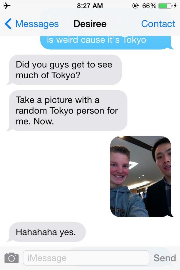 Daytonnerling's tweet photo. My sister keeps me entertained while I'm in airports @DesireeNerling http://t.co/oeTQldoT43