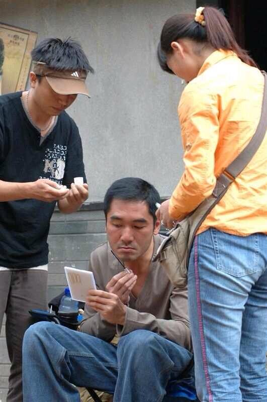 MakeupMbin's tweet image. 曲艺化妆造型培训准备开课了、想学习的朋友请联系电话--15007815247有朋友介绍的也有丰厚奖金回报！