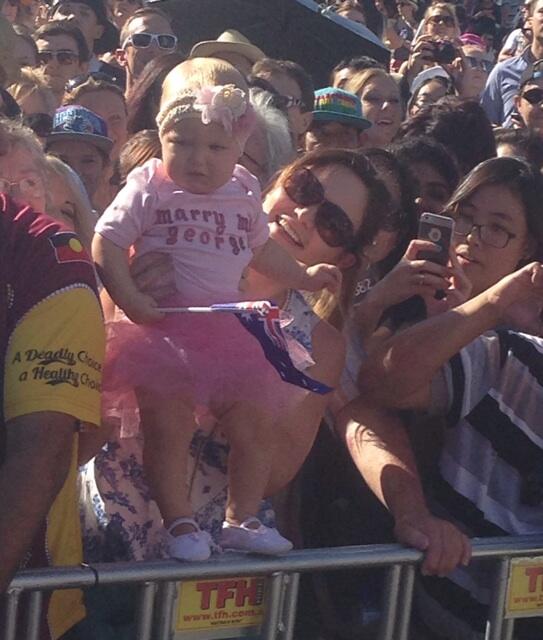 7NewsBrisbane's tweet photo. RT @katrinablowers: 10 mth old Grace sparked a media frenzy with her 'Marry Me George' t-shirt #7Royal #RoyalTourAUS http://t.co/V3GWtcgX67
