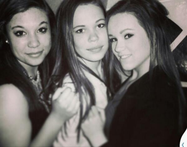 gisteren  met loviess <a href="/xNva_x/">Nadinee'x</a> &amp;  <a href="/_Joannxx/">Joann'</a> ♡♡♡♡