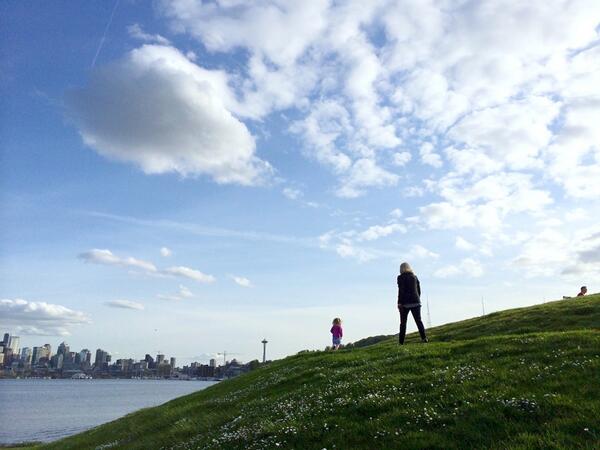 dodgemc's tweet photo. Nana and Geeg on a scenic stroll. http://t.co/jGqTTKFvK7