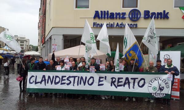 elcattaro's tweet photo. Nonostante il diluvio.... http://t.co/KtwjaYXQ4n