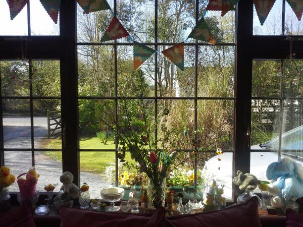 1mariewalsh's tweet image. The #Easterwindow