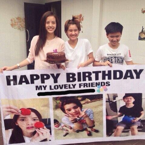 nychaa : ขอบคุณนะเพื่อนพ้องทุกคนนน ❤️😚 love u to my lovely friends 💕