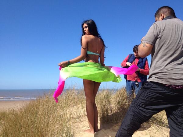 PhilippaLu's tweet image. Great photoshoot yesterday 😍#louisemcleod #jewellery #allegralondon #scarfs #summer #sun #philippalu