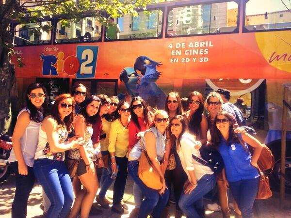 irene_polo's tweet photo. Insuperable! @PatriciaRPZ @almudena_mrtnz @Mkrn89 @Mariakiya @lorenaurraco @camargo_laury @laura_zmr @PatriciaRPZ http://t.co/6Zjv7dc6dT