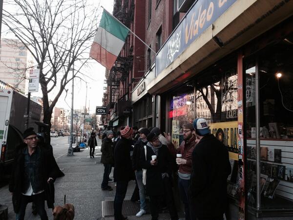 KimsVideo's tweet image. Happy Record Store Day! Ready to open the gates #RSD14