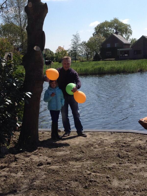 Dochterlief had vandaag de eer om de HannesHaven te openen. Mooi samenwerkingsverband aan de Giessen!  <a href="/dagjevaren/">De Sampan Verhuur</a>