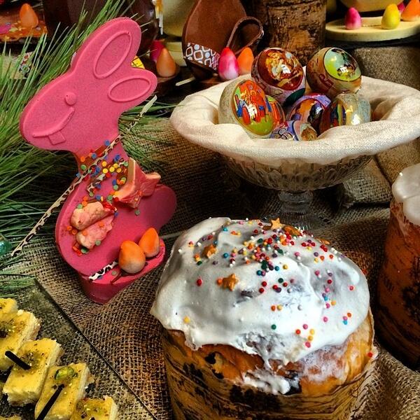 Gigazavr's tweet image. Easter in #rixossochi #rixoskrasnayapolyanasochi #happyeaster #kulich #egg #rabbit #sochi #russia by rixossochi