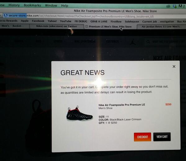 RaVi1127's tweet photo. @nikestore clicked on checkout and then it said site is down :( http://t.co/m8Rxr3TX1l
