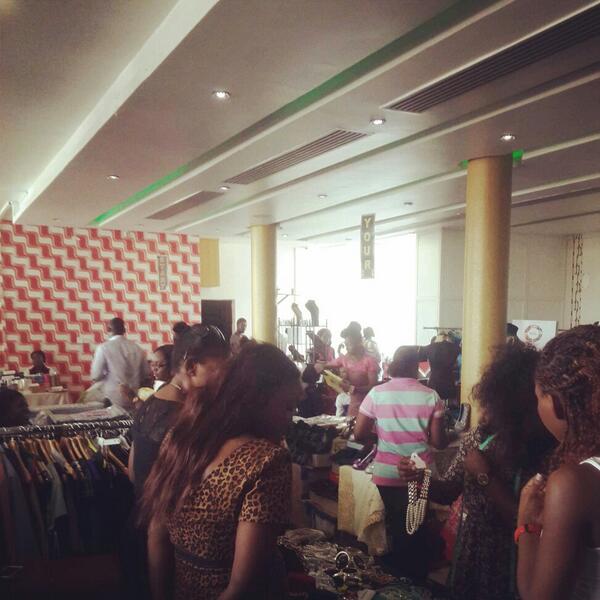 ojaara's tweet photo. Shopping extravaganza (^o^) #OjaAraEaster #liveStream #seewhatyouaremissing  #fashionlikeneverbefore #GOODSATURDAY http://t.co/oiocCwh66Q