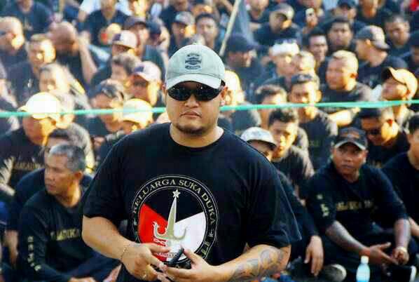 AnggaCe_'s tweet photo. Baladika bali★ http://t.co/9v8stIpz1Q