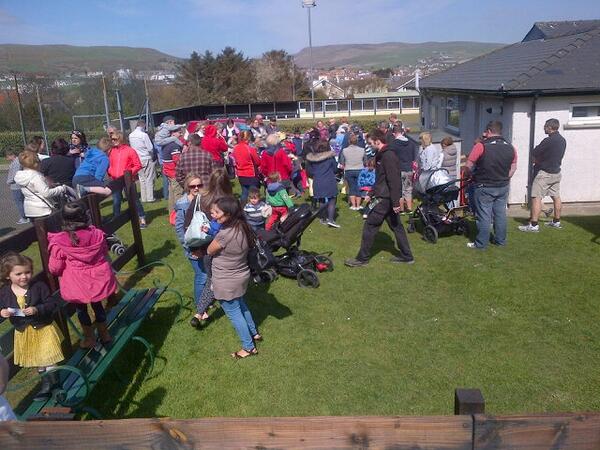 PortErinTraders's tweet photo. Easter Egg Hunt at Breagle Glen - with anti 'stampede' regulations this year! http://t.co/it9REA00ew