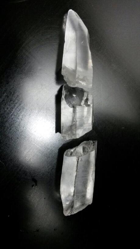madreyerba's tweet image. Boooooo my #crystal broke whaaaaah #2sad for words.