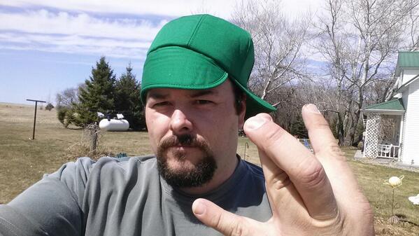 bigkyz's tweet image. Ghetto farm boy. #ihaveproblems