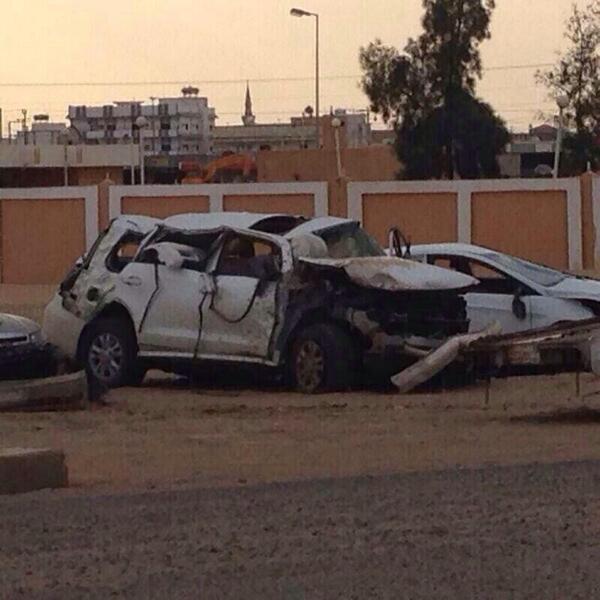 SaudiNews50's tweet photo. صورة - #وفاة_الشاعر_عبدالله_بن_شايق و3من أبناء عمومته، في حادث مروري مروع وقع عقب اصطدام سيارتهم بمركبة عائلة.
- http://t.co/xfo4mrkreC